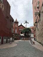 Tourist Bunny - Hostel