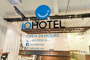 iO Hotel