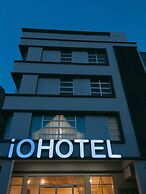 iO Hotel