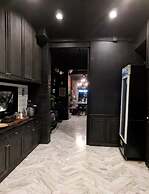 Shade House - Phuket Downtown