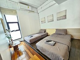 Shade House - Phuket Downtown