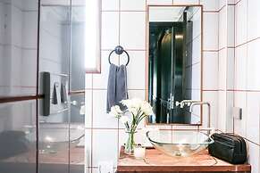 Shade House - Phuket Downtown