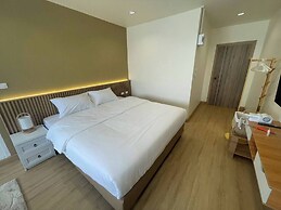 Shade House - Phuket Downtown