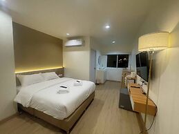 Shade House - Phuket Downtown