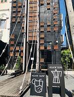 Shade House - Phuket Downtown