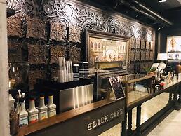 Shade House - Phuket Downtown