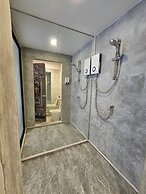 Shade House - Phuket Downtown