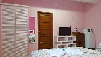 Anchorage Beach Resort