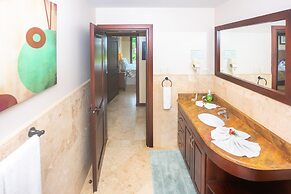 Pristine Bay Beach Villa 104