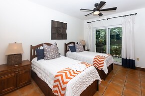 Coral Vista #4 - 50546