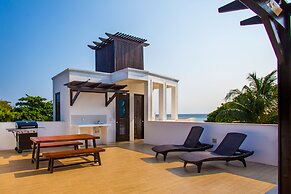 Bella Luna Beach House #64708