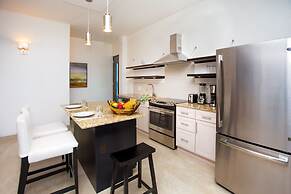 Bella Luna Beach House #226859