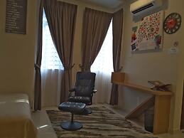 Laman Kurnia Holiday House