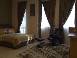 Laman Kurnia Holiday House