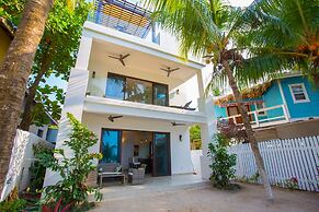 Bella Luna Beach House #227462