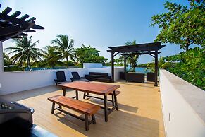 Bella Luna Beach House #227462