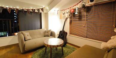 R Guest House - Hostel