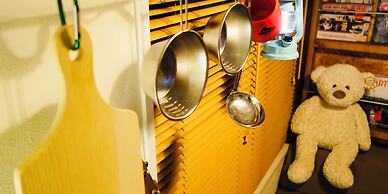 R Guest House - Hostel