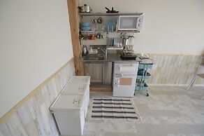 R Guest House - Hostel