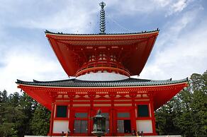 R Guest House - Hostel