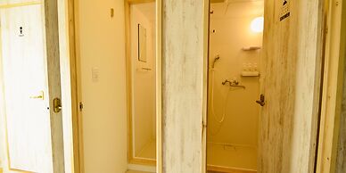 R Guest House - Hostel