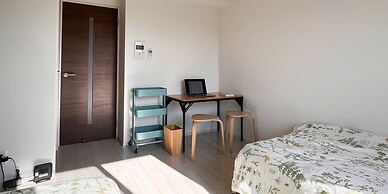 R Guest House - Hostel