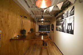 R Guest House - Hostel