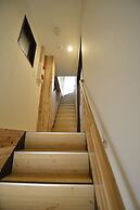 R Guest House - Hostel