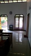 Srilusa Home Stay Hikkaduwa