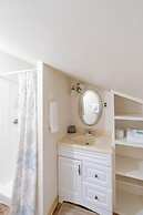 Turtle Bay Deep Blue**nuc 90-tvu-0523 1 Bedroom Condo by RedAwning