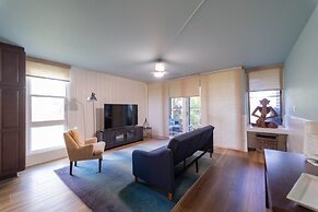 Turtle Bay Garden Hale**ta-080446464001 1 Bedroom Condo by RedAwning