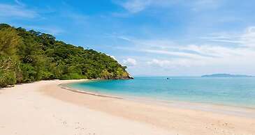 Lanta Hostel - Adults Only