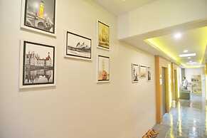 Lanta Hostel - Adults Only