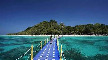 Lanta Hostel - Adults Only