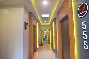 Lanta Hostel - Adults Only