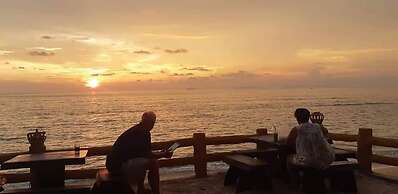 Lanta Hostel - Adults Only