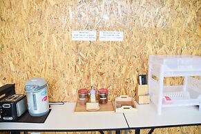 Lanta Hostel - Adults Only