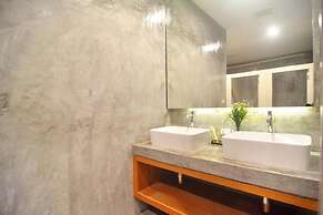 Lanta Hostel - Adults Only