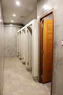 Lanta Hostel - Adults Only