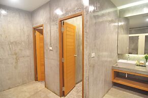 Lanta Hostel - Adults Only