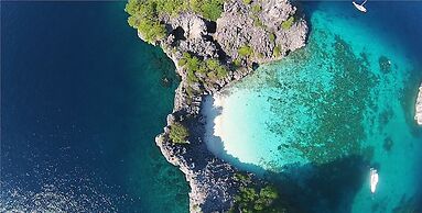 Lanta Hostel - Adults Only