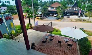 Lanta Hostel - Adults Only