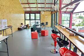 Lanta Hostel - Adults Only