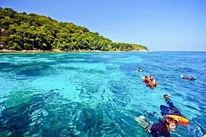 Lanta Hostel - Adults Only