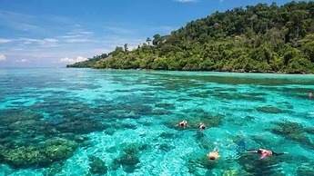 Lanta Hostel - Adults Only