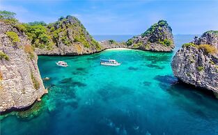 Lanta Hostel - Adults Only