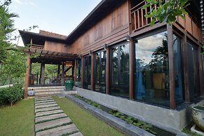 Chantra Khiri Chalet Chiang Mai