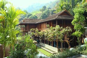 Chantra Khiri Chalet Chiang Mai