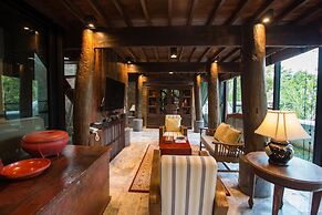 Chantra Khiri Chalet Chiang Mai