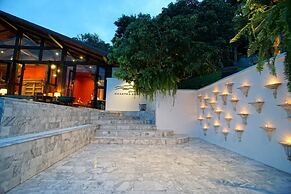 Chantra Khiri Chalet Chiang Mai